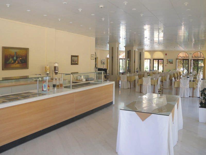 Pallas 4*